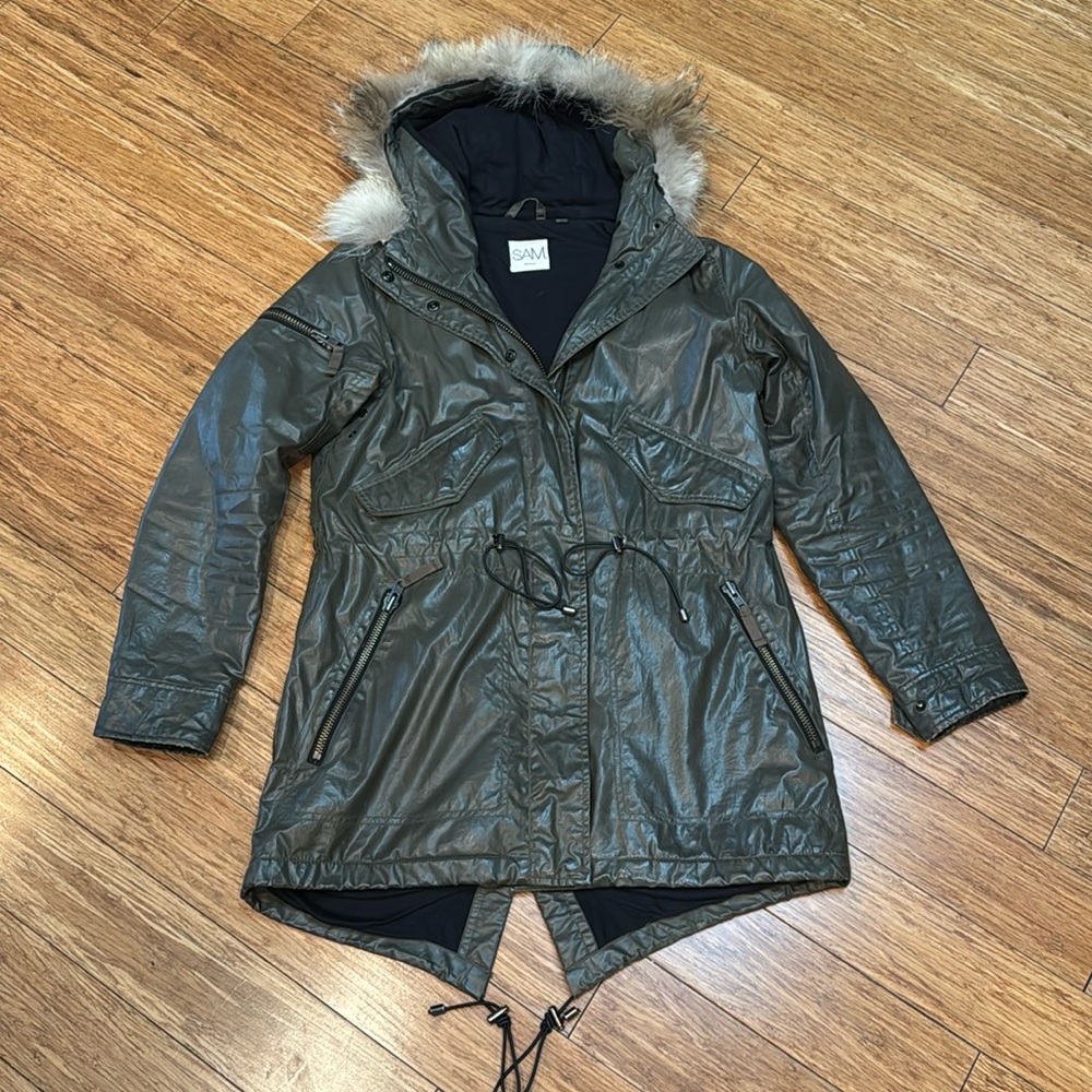 SAM. Waxed coat